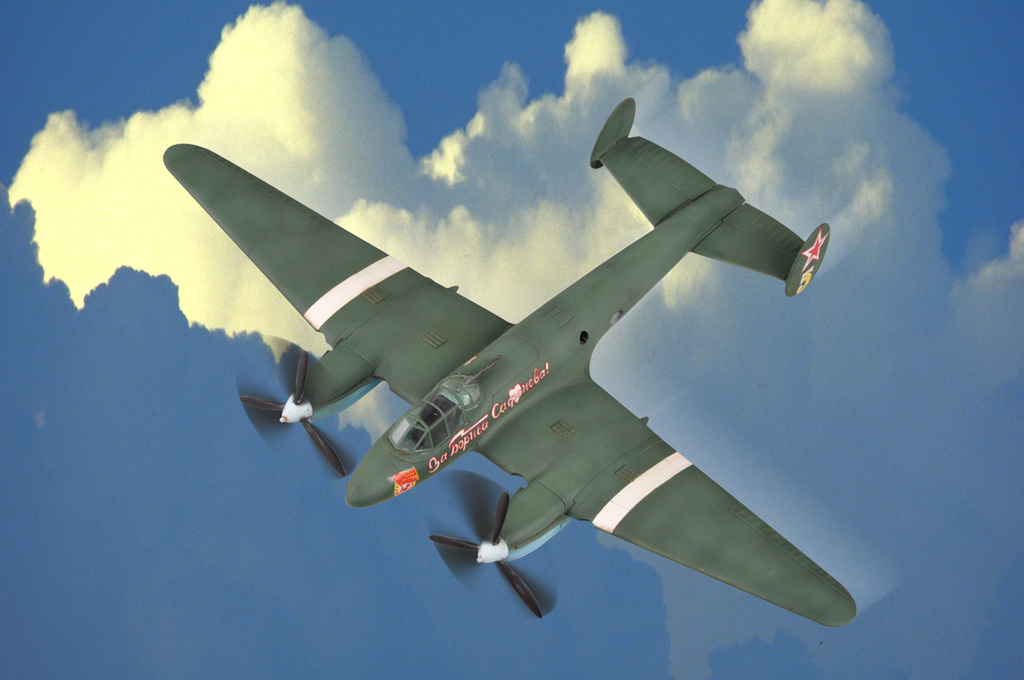 苏联PE-2轰炸机80296
